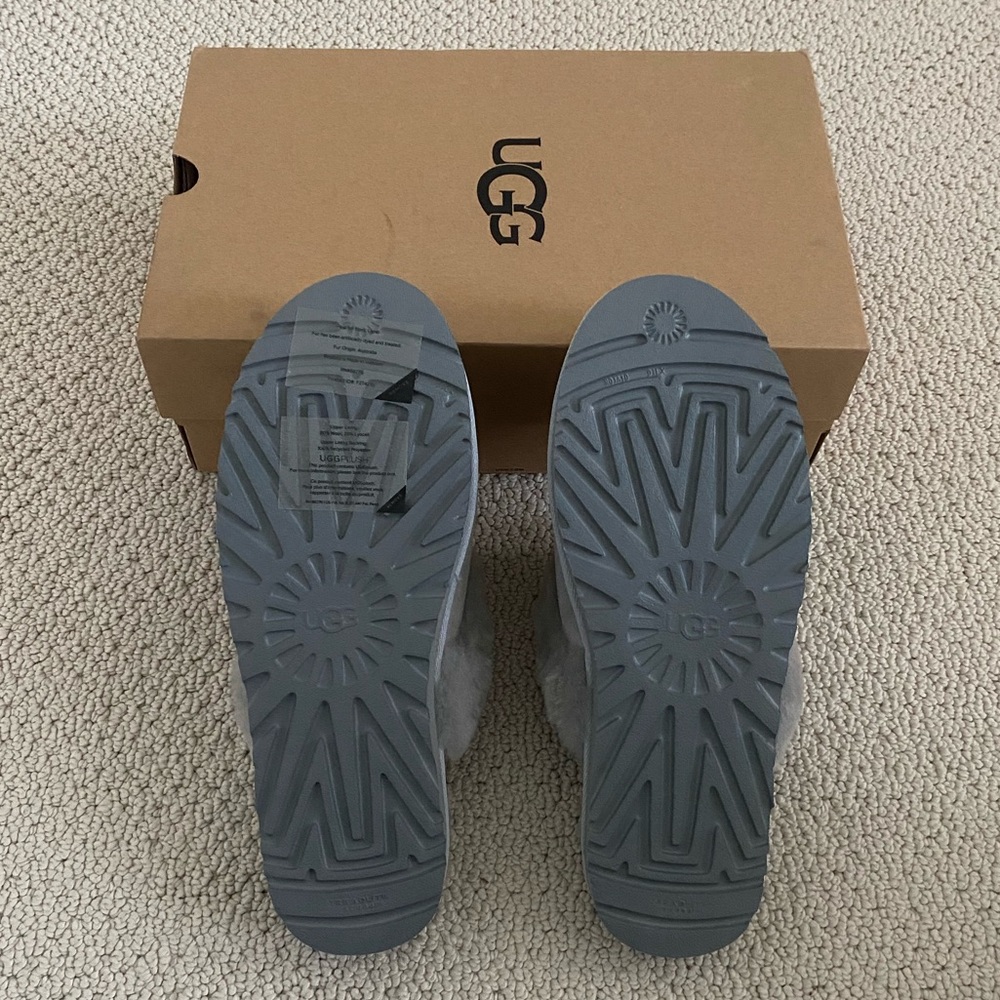 UGG Cozy Slippers - Picture 8 of 8